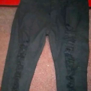 Womans xl ripped leg jeans